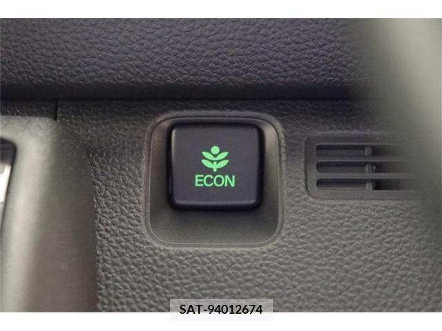 Honda N-VAN 2023-10 206811-12