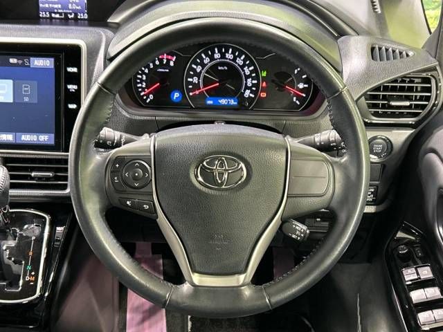 Toyota NOAH 2018-12 14053-12