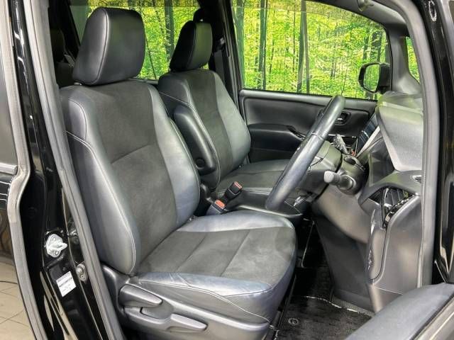 Toyota NOAH 2018-12 14053-8