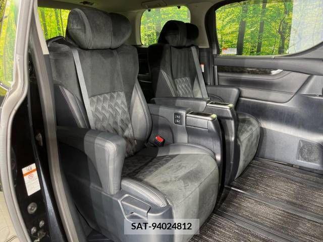 Toyota VELLFIRE 2015-12 369784-8