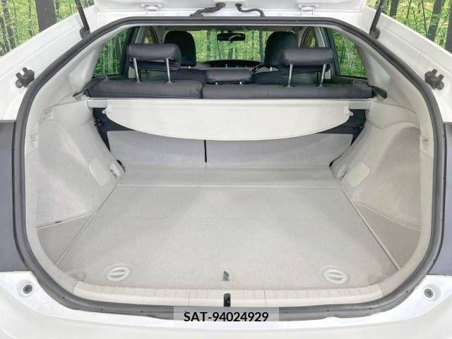 Toyota PRIUS 2013-10 339624-10