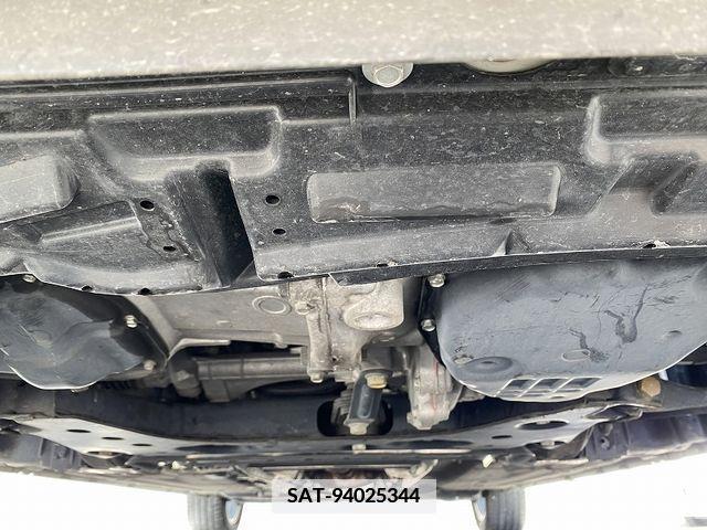 Nissan CUBE 2017-09 358394-27