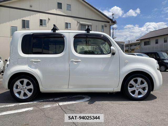 Nissan CUBE 2017-09 358394-5