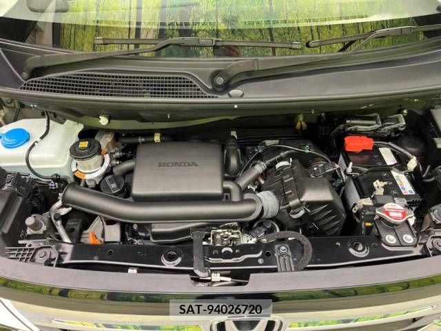 Honda N BOX 2021-04 307342-18
