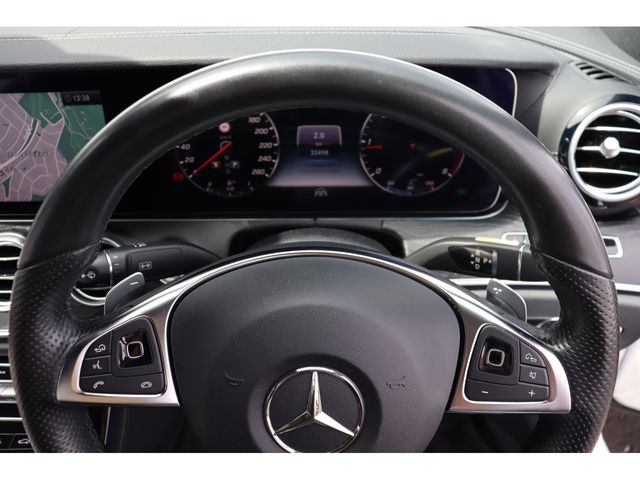 Mercedes Benz E-CLASS 2017-01 6763-12