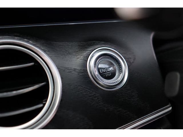 Mercedes Benz E-CLASS 2017-01 6763-15