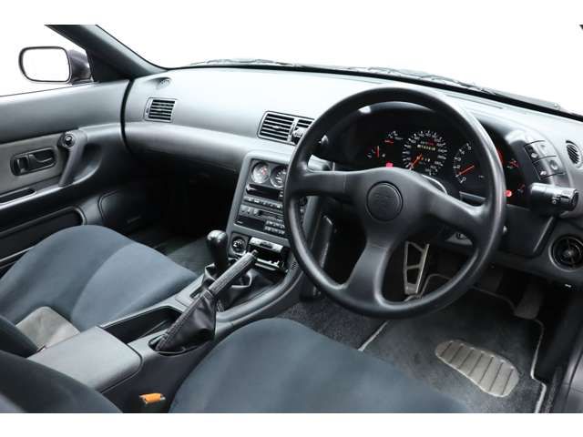Nissan SKYLINE GT-R 1994-09 195731-2