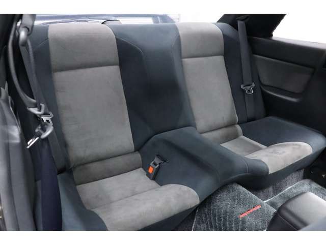 Nissan SKYLINE GT-R 1994-09 195731-8
