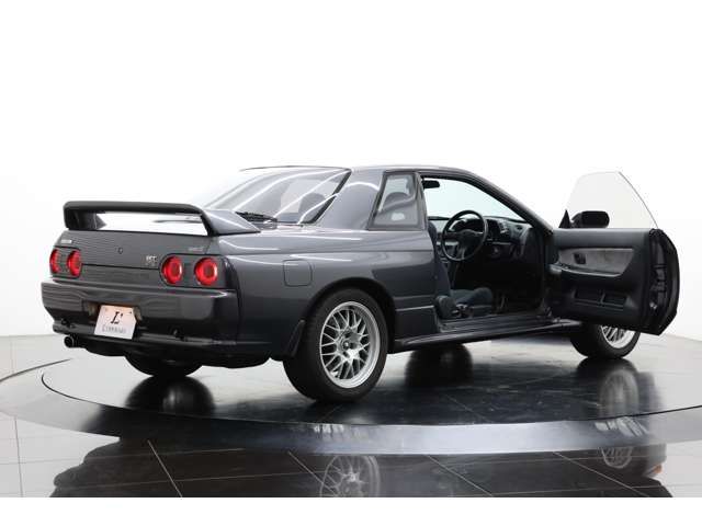 Nissan SKYLINE GT-R 1994-09 195731-18