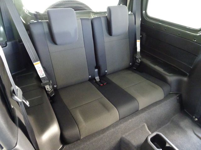 Suzuki JIMNY 2023-09 11808-9