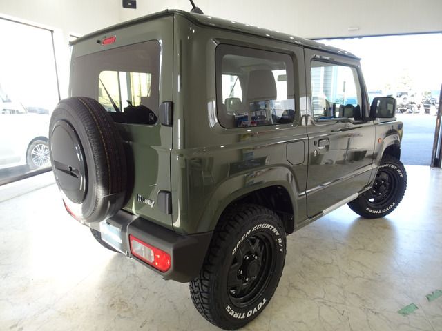 Suzuki JIMNY 2023-09 11808-5