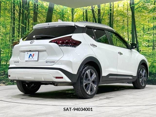 Nissan KICKS 2023-03 362268-17