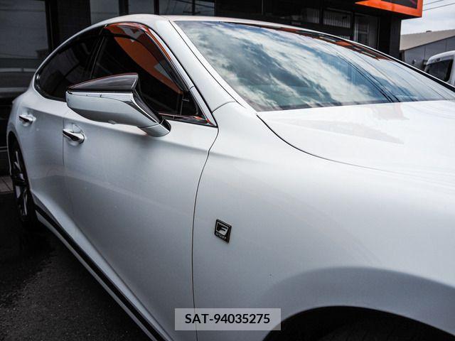 Lexus LS 2019-05 354245-12