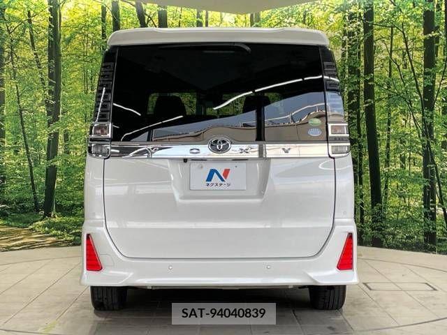 Toyota VOXY 2019-03 288896-15