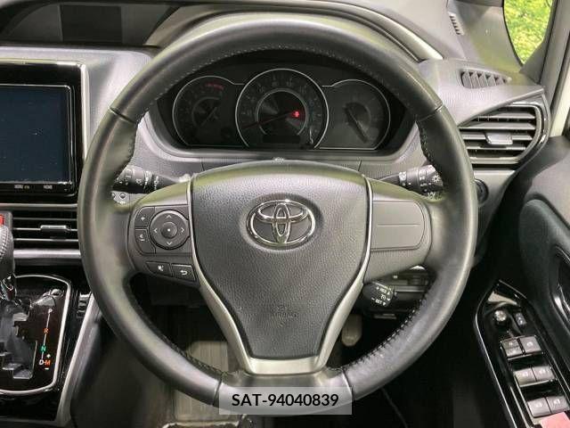 Toyota VOXY 2019-03 288896-11