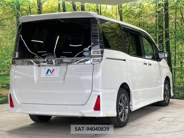Toyota VOXY 2019-03 288896-17