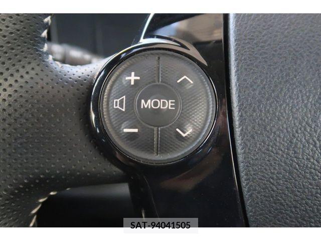 Toyota AQUA 2017-03 260648-9