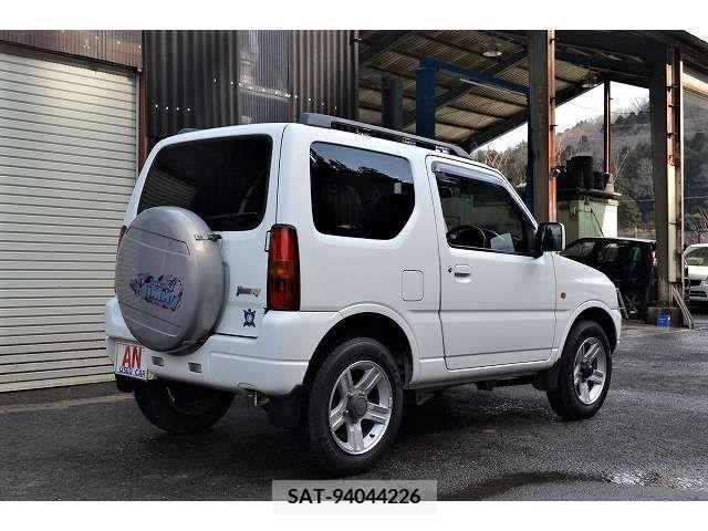 Suzuki JIMNY 2008-11 306097-7