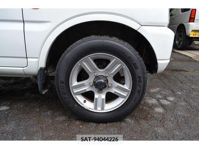 Suzuki JIMNY 2008-11 306097-11