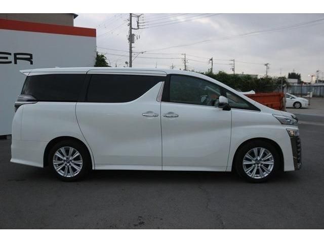 Toyota VELLFIRE 2018-08 11313-2