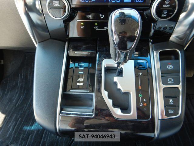 Toyota VELLFIRE 2018-09 299443-12