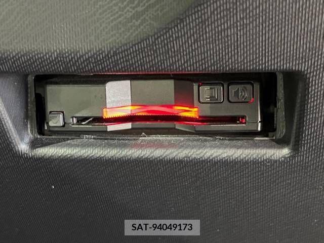 Toyota AQUA 2019-06 337393-4