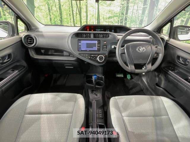 Toyota AQUA 2019-06 337393-1