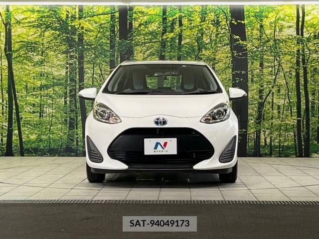 Toyota AQUA 2019-06 337393-14