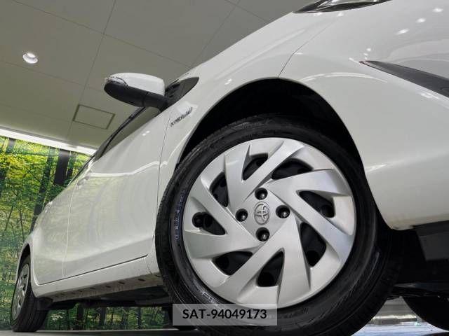 Toyota AQUA 2019-06 337393-13