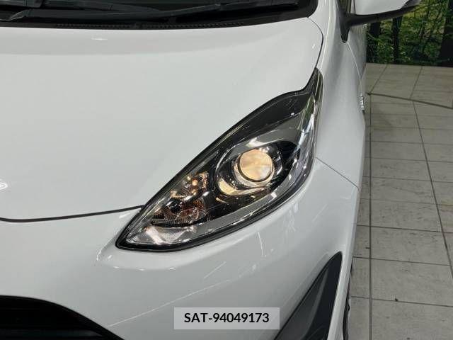 Toyota AQUA 2019-06 337393-12