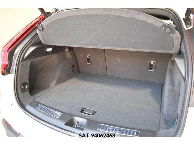 Cadillac XT4 2021-02 225777-5