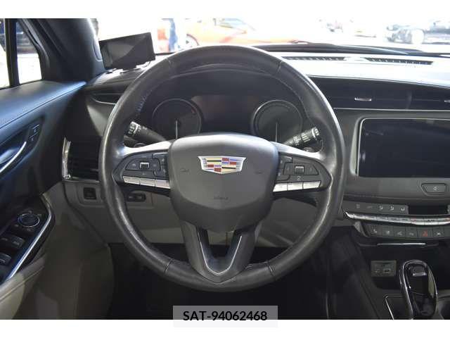 Cadillac XT4 2021-02 225777-11