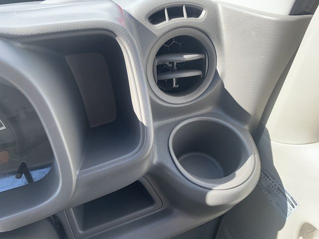 Suzuki EVERY 2018-08 22697-24