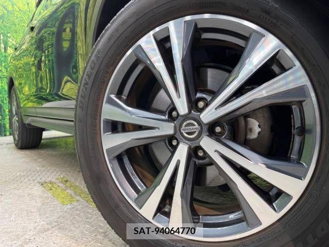 Nissan X-TRAIL 2019-07 335213-13