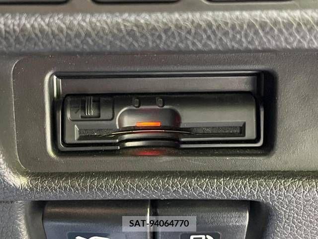 Nissan X-TRAIL 2019-07 335213-7