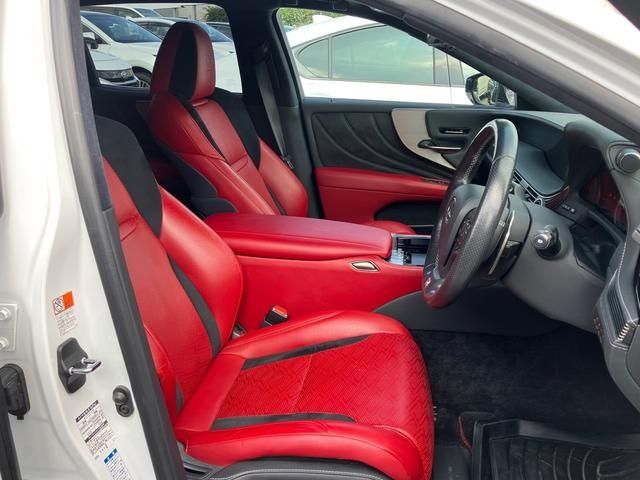 Lexus LS 2018-12 15653-6