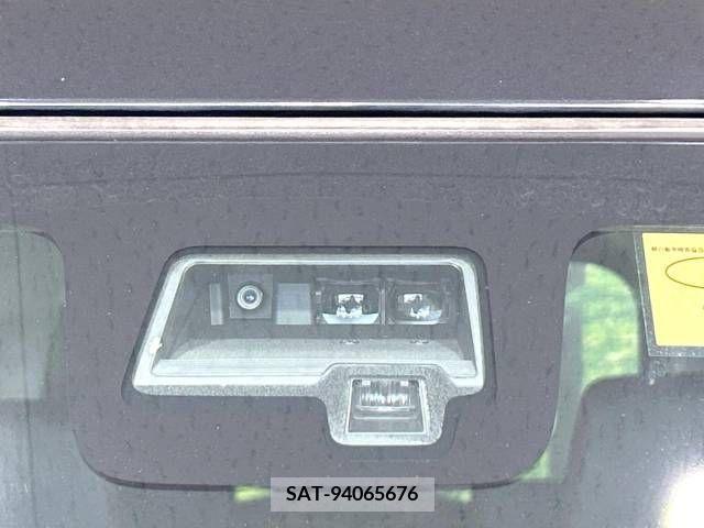 Suzuki SPACIA 2018-03 213687-2