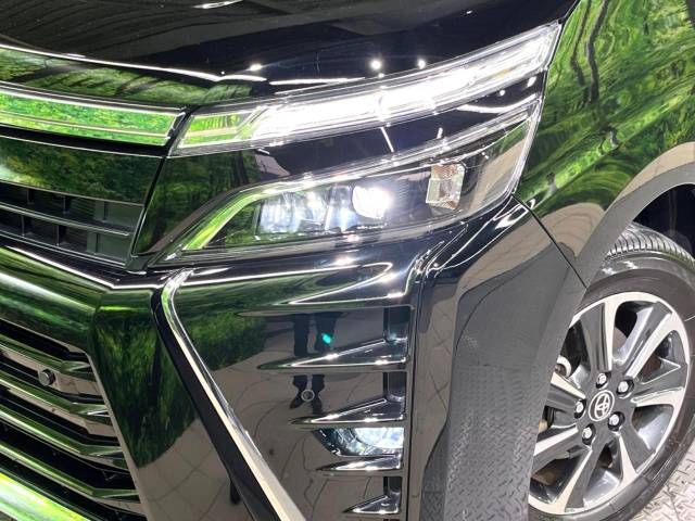Toyota VOXY 2019-07 194011-15