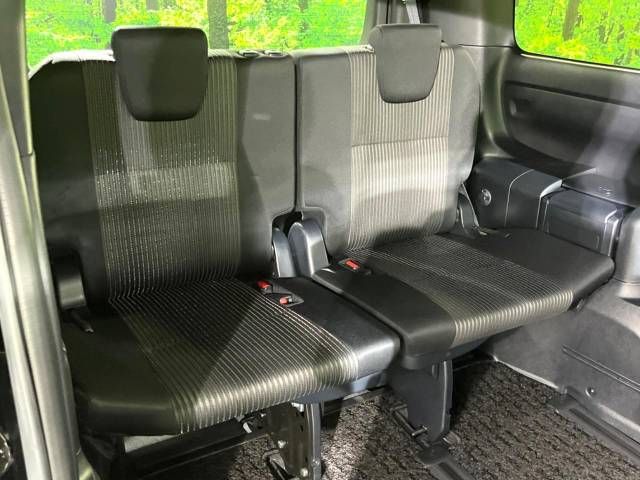 Toyota VOXY 2019-07 194011-11
