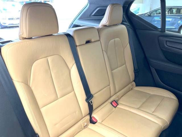 Volvo XC40 2018-08 8804-10