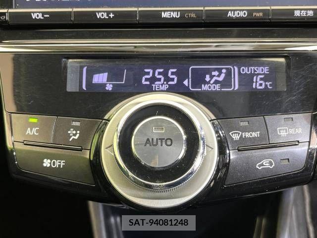 Toyota PRIUS ALPHA 2018-05 282406-7