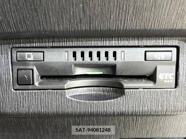 Toyota PRIUS ALPHA 2018-05 282406-5