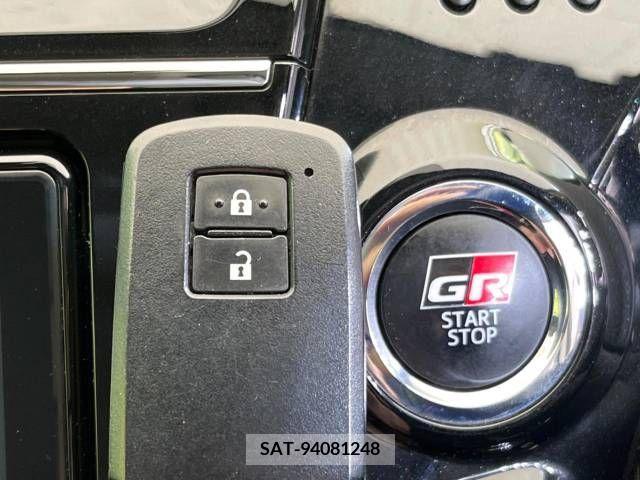 Toyota PRIUS ALPHA 2018-05 282406-4