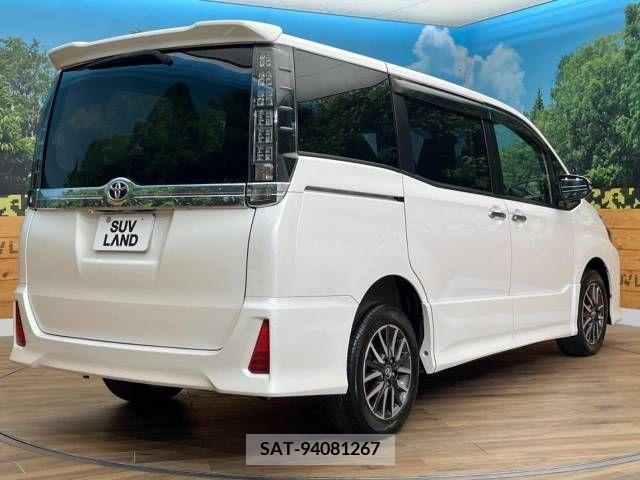 Toyota VOXY 2016-11 321695-18