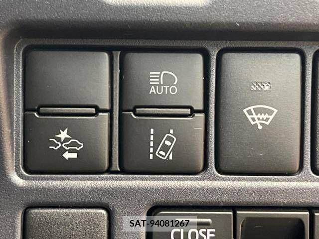 Toyota VOXY 2016-11 321695-5