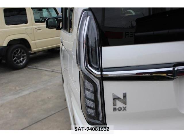 Honda N BOX CUSTOM 2017-09 210755-10