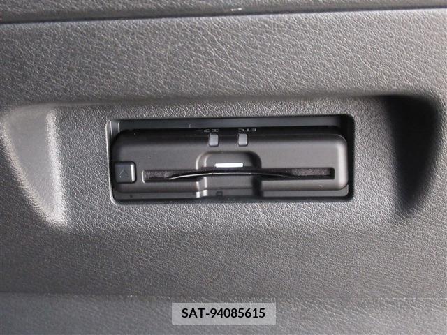 Nissan KICKS 2020-09 225243-3