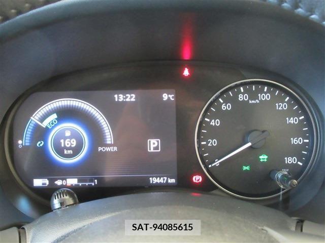 Nissan KICKS 2020-09 225243-7