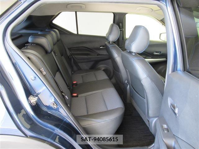 Nissan KICKS 2020-09 225243-15