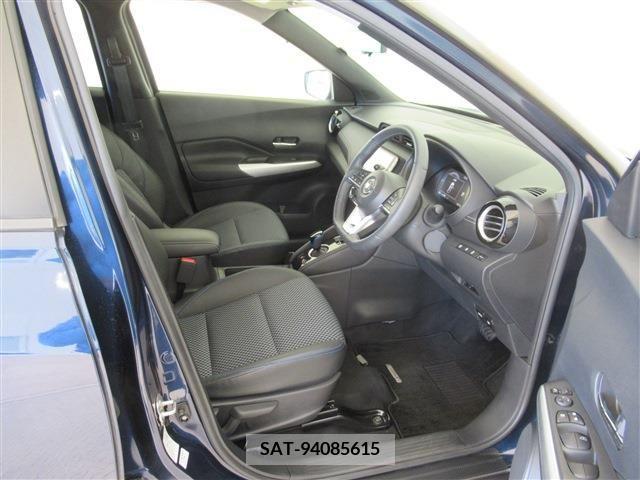 Nissan KICKS 2020-09 225243-14